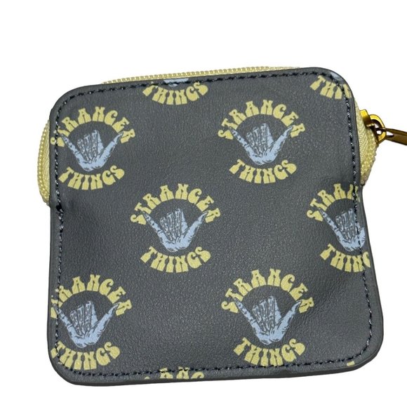 Funko Stranger Things Zippered Coin Purse Bag Wallet 4"×4" - Picture 3 of 5